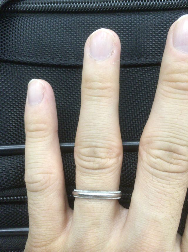 節が太くなかなか入りませんし、抜けません。