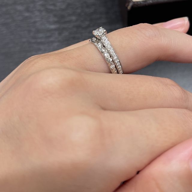 ハーフパヴェですがサイドもキラキラです