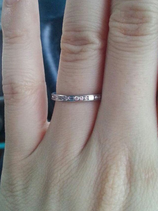 指輪をはめてみた状態です