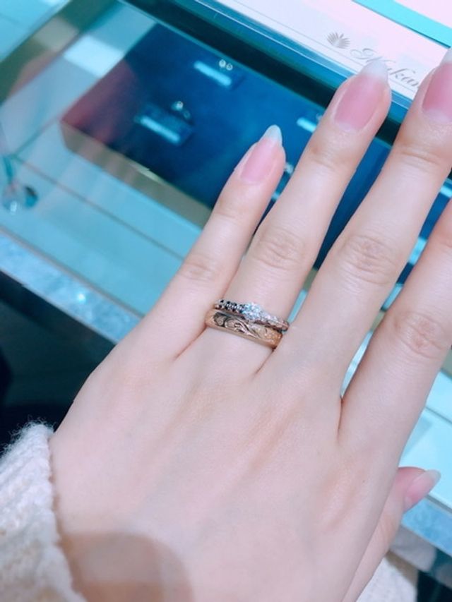 ハワイアンジュエリーデザインがかわいい結婚指輪