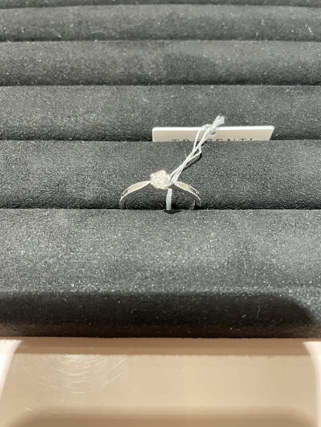 シンプルながらもオシャレなデザインでした。