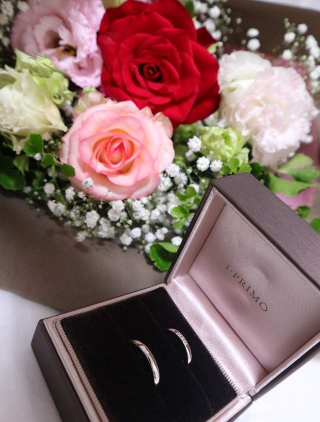 長くつけられるようにシンプルなデザインの指輪を購入しました！