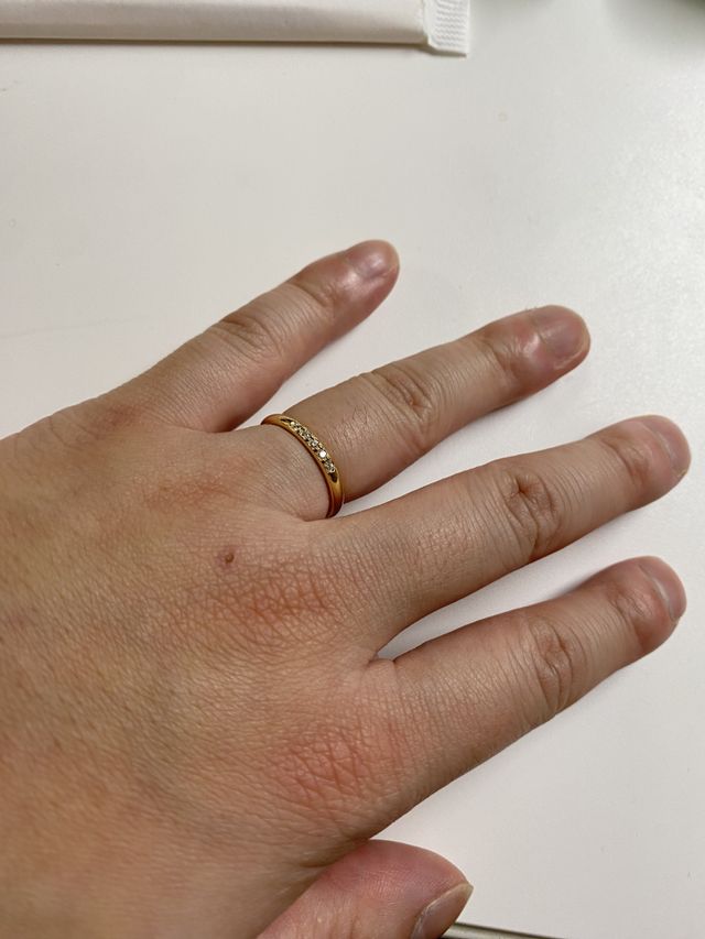 石が5つ入っています。