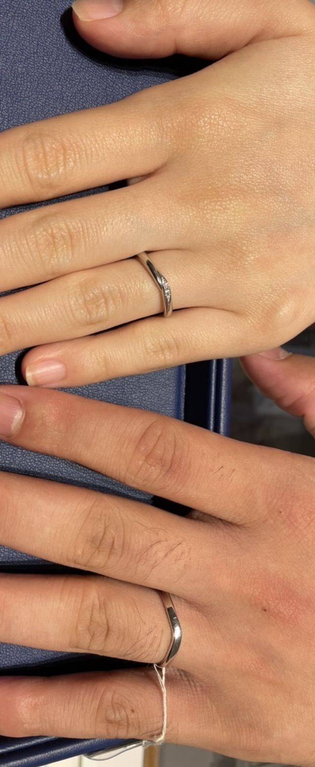 店頭にある少しサイズが大きいものを着用