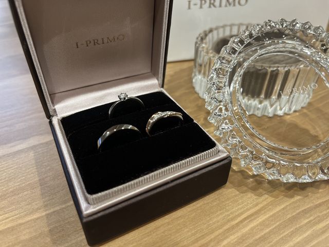 とても綺麗な指輪で大満足です(*^^*)