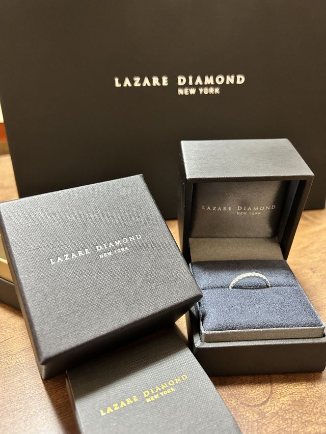 フルエタニティリング
上品かつ大人っぽいデザイン