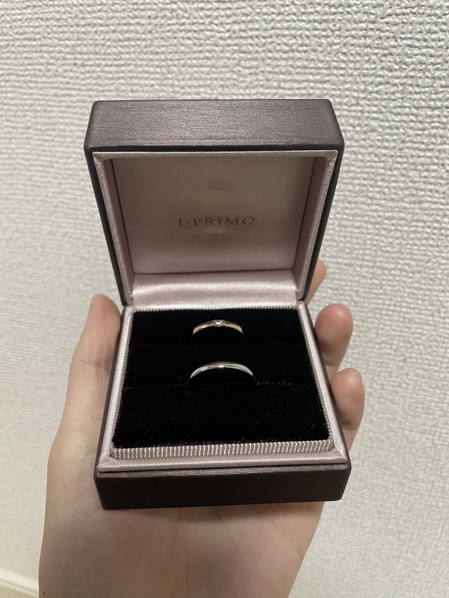 結婚指輪はお互いに好きなものを選びました。少し似せました☺️
