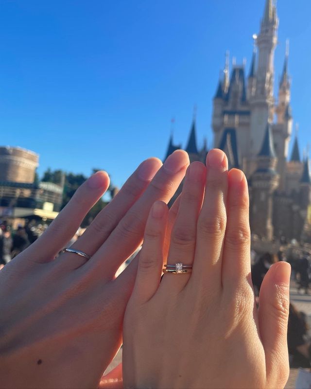 無事に入籍しました☺️
素敵な指輪を付けられて嬉しいです♡