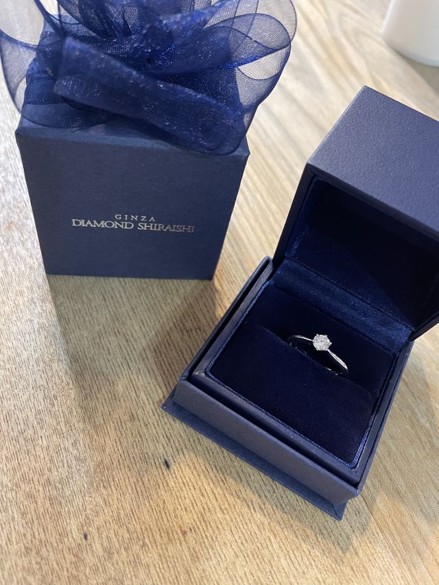 ダイヤモンドルース購入
プロポーズリングに装着