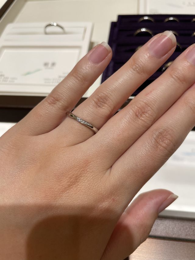 朝葉の試着時の様子