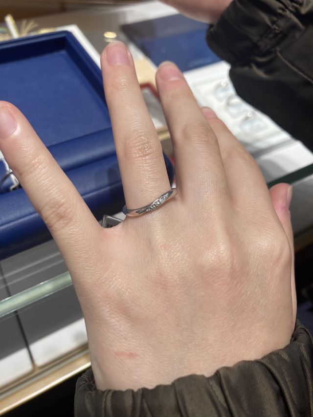 購入したリングです。シンプルなデザインが気に入りました。