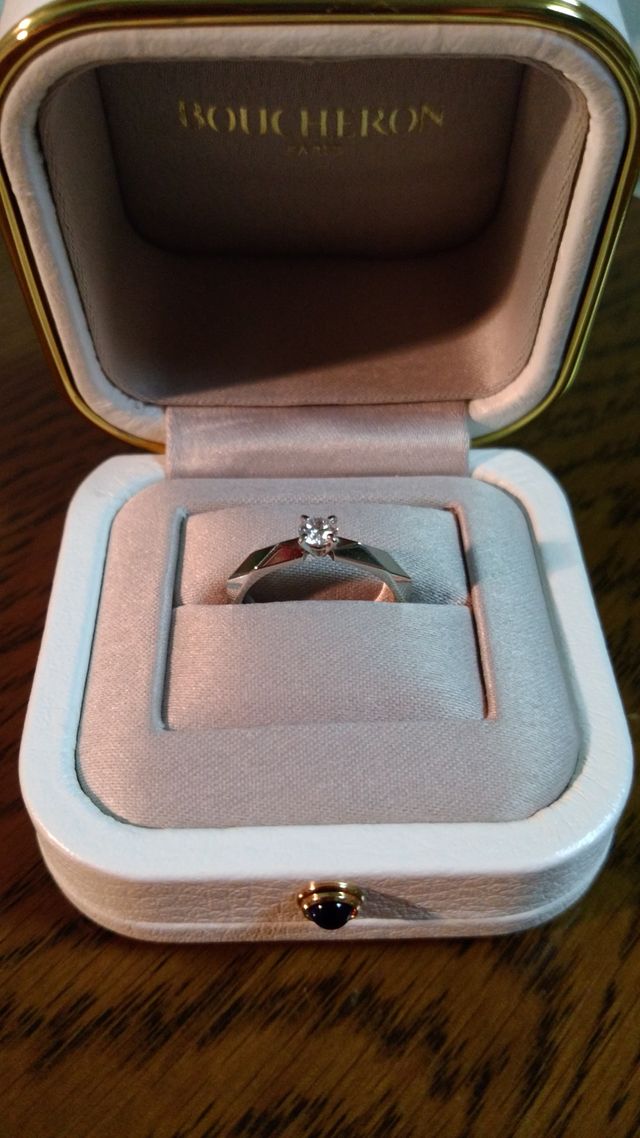 Boucheronのエンゲージリングです。