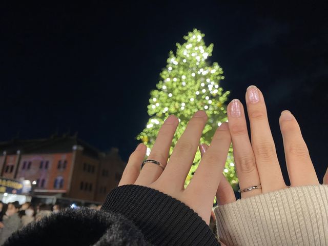 指輪を受け取りに行った日に着用した写真です。