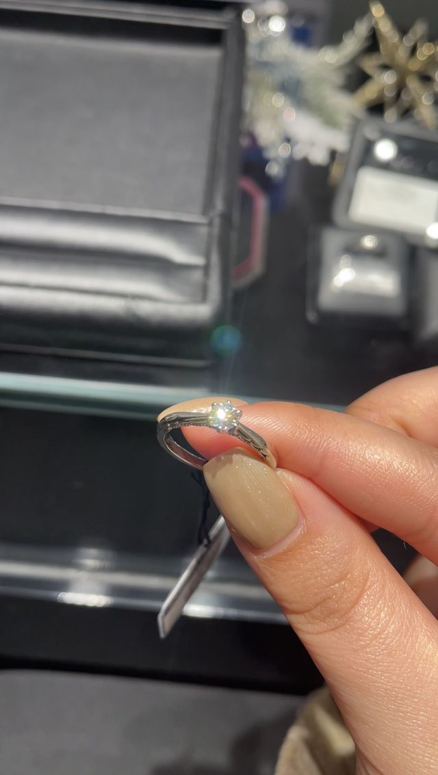 輝きが他の4店舗と比べて別格でした。写真は無加工です。