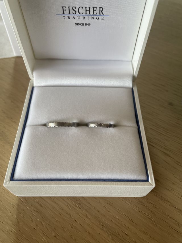 フィッシャーの結婚指輪です