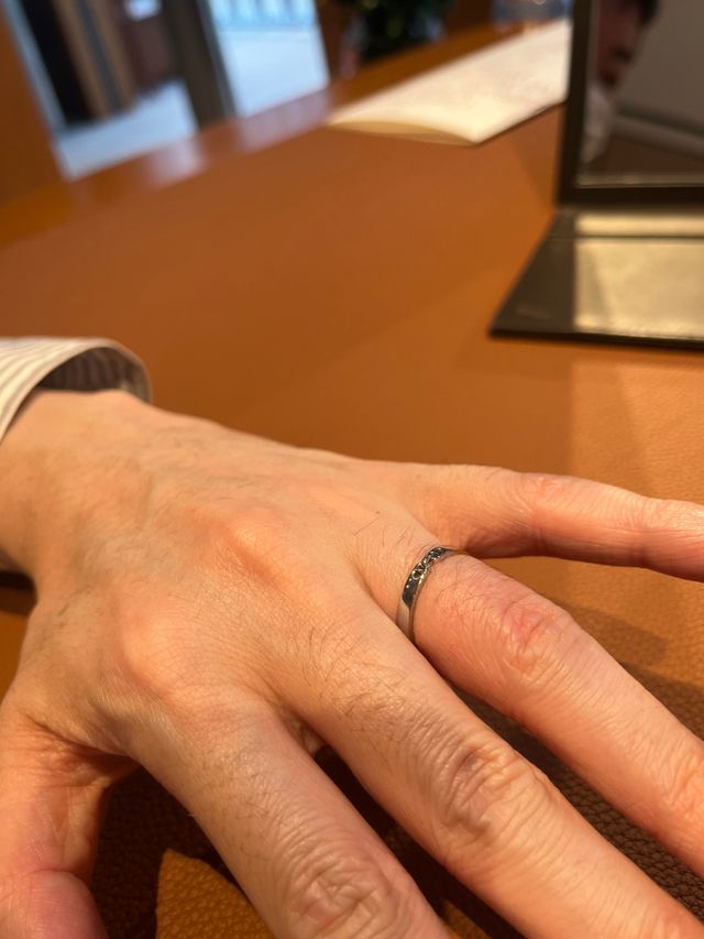 彼が指輪をした時の写真です