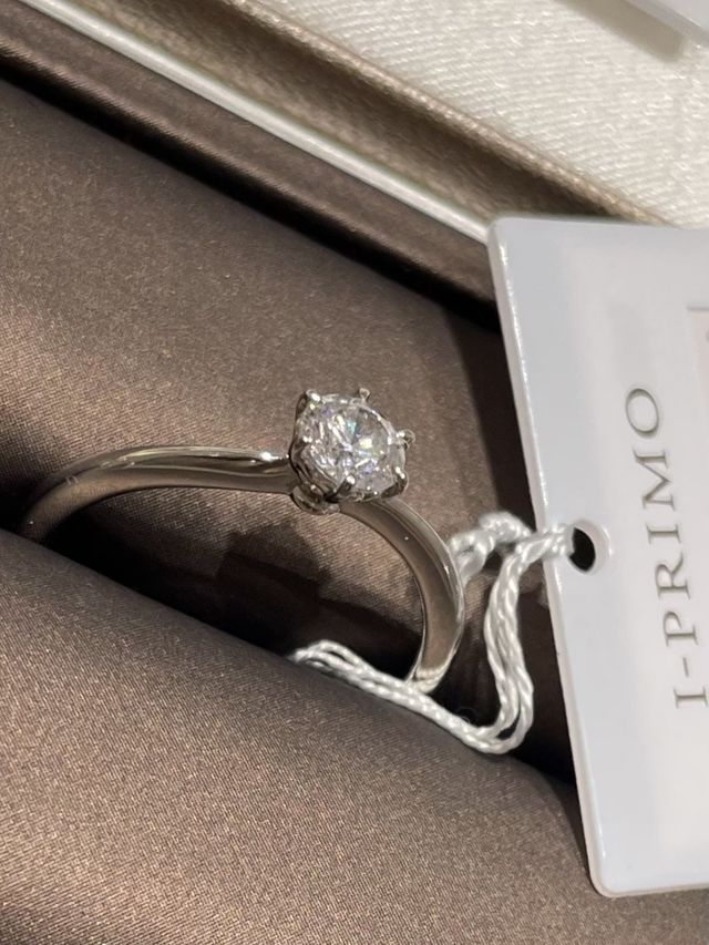 シンプルながらも可愛らしさも兼ね揃えたデザインです。