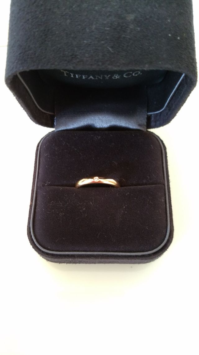 エルサ・ペレッティ、スタッキングバンドリングの18KGです