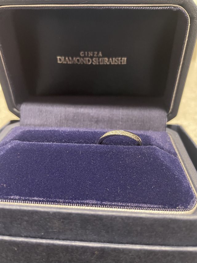 占いお互いの誕生石を埋めました。
後日記念日を印字予定です。