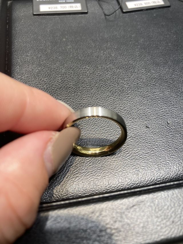 メンズの指輪も見せていただきました
