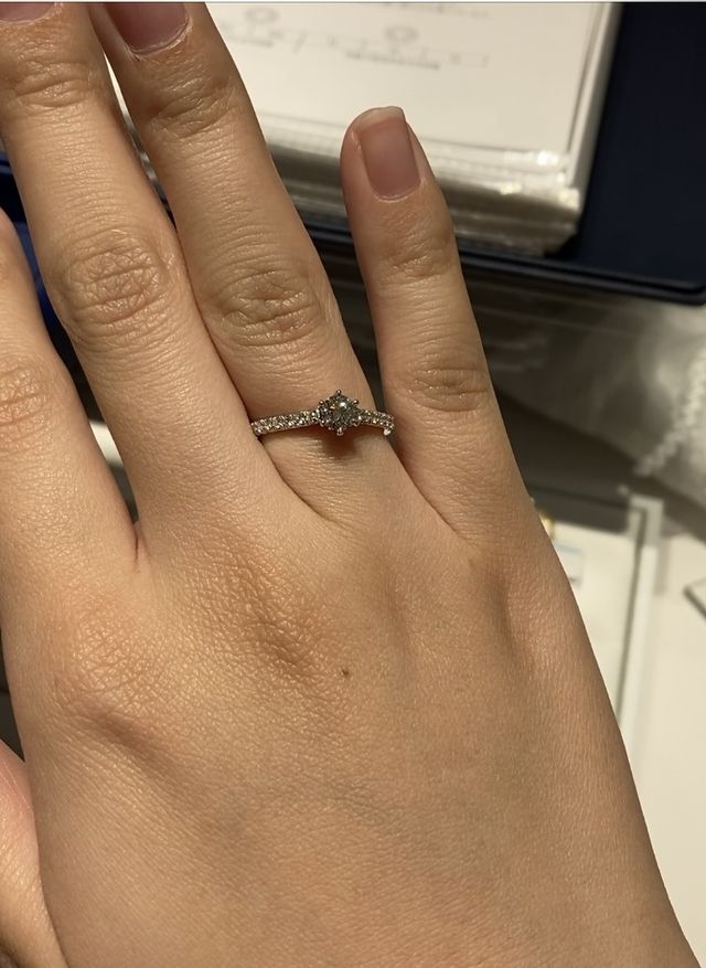 横のダイアモンドまで可愛いです。