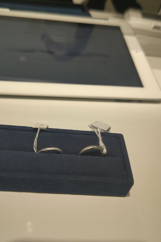 試着した結婚指輪です。