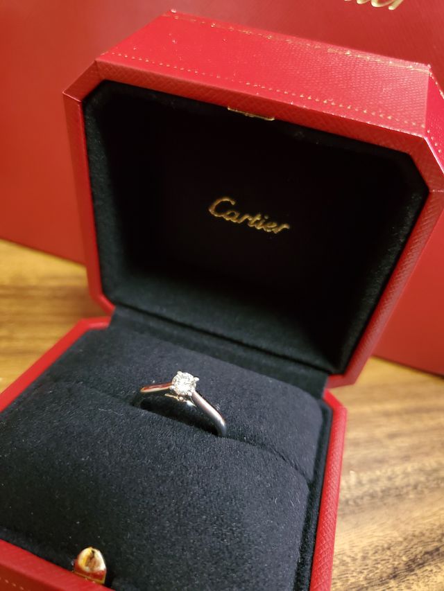 立て爪デザイン