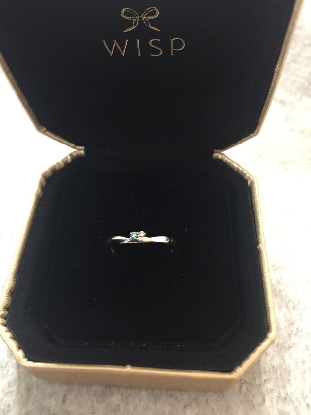 ブルーダイヤが入ってます。