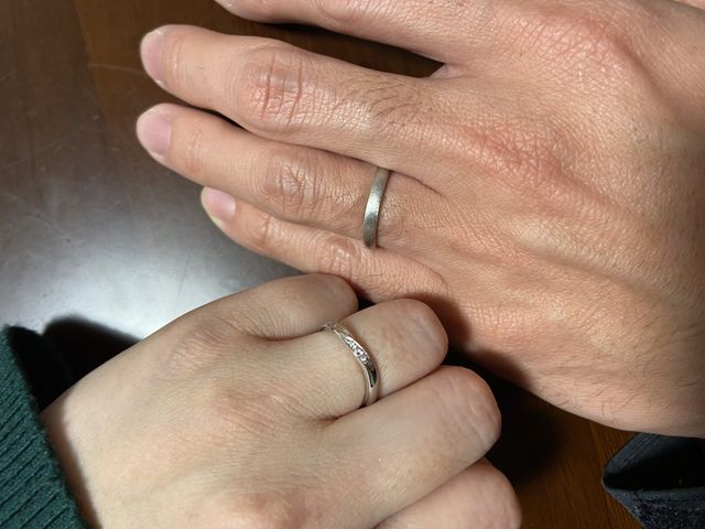 シャイニングフローをペアで購入しました。
