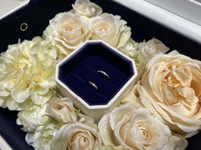 
受け取り日に素敵な飾りと箱の中に入れて頂いた時の写真です。