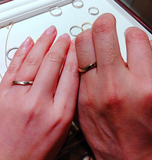 今まで見てきたブランドでは見たことのない珍しいデザイン。