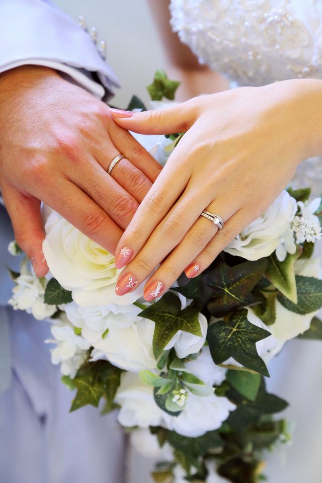 結婚式の前撮りで撮ったものです。