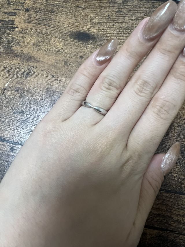 結婚指輪の着用時の写真