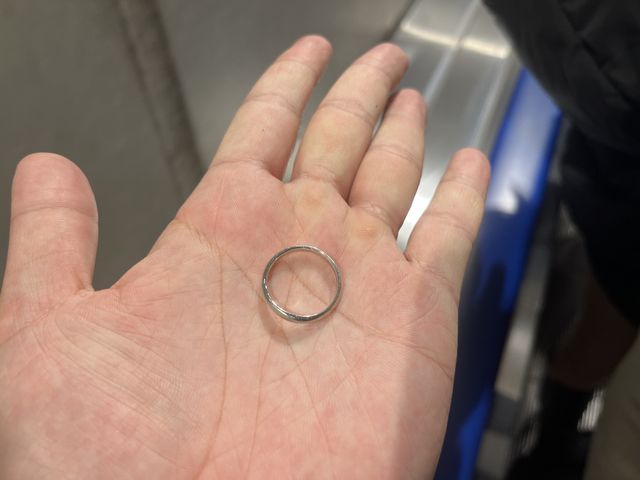 ウェーブしているのが特徴です。