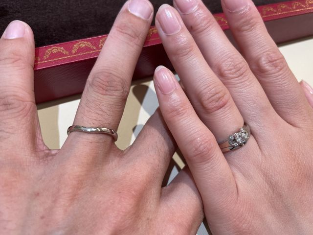 結婚指輪、婚約指輪もCartierのバレリーナ