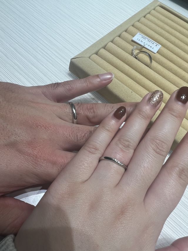 お手頃価格での華奢なリング