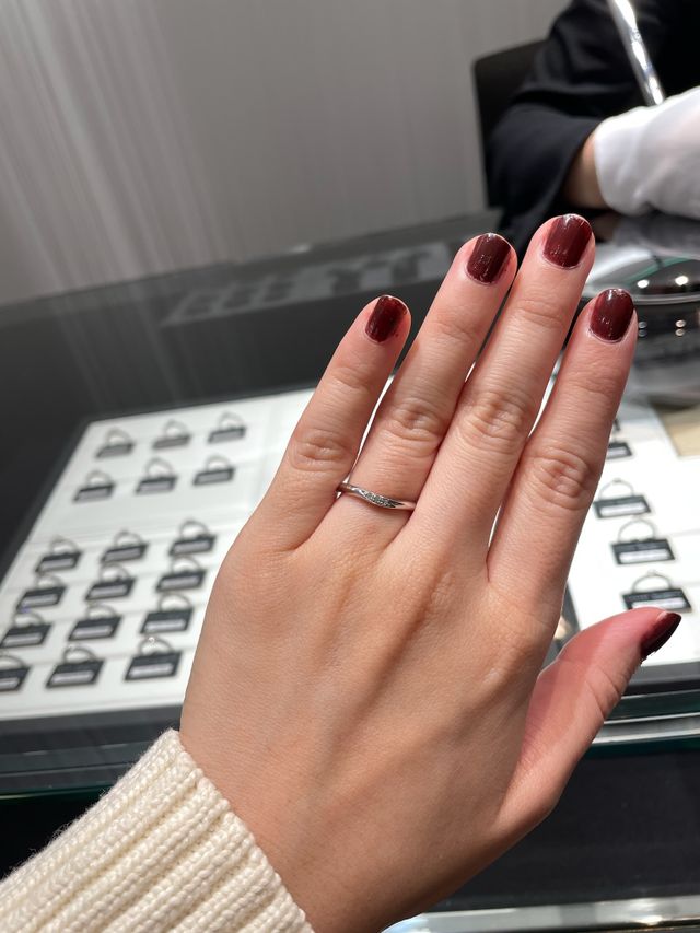 ウェーブにメレダイヤのデザイン