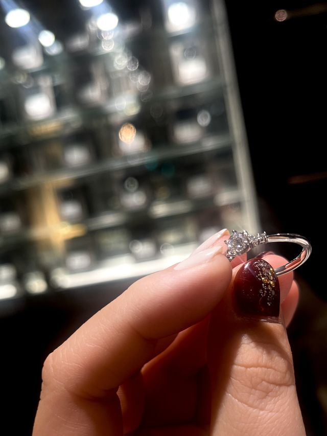 悩み抜いてこのデザインに決めました！