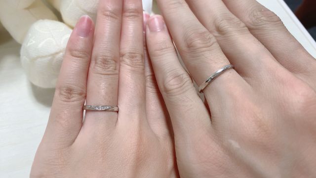 夫婦で4&deg;Cブライダルの指輪にしました。