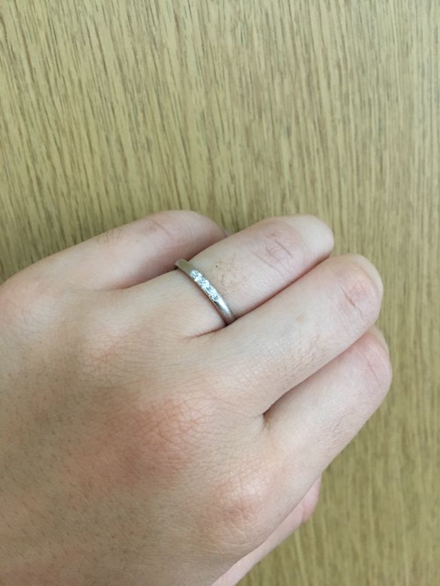 お店でのクリーニングは1回のみで、着用して2年の状態です。