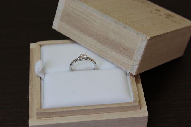 結納で使うので桐箱に入れてもらいました。