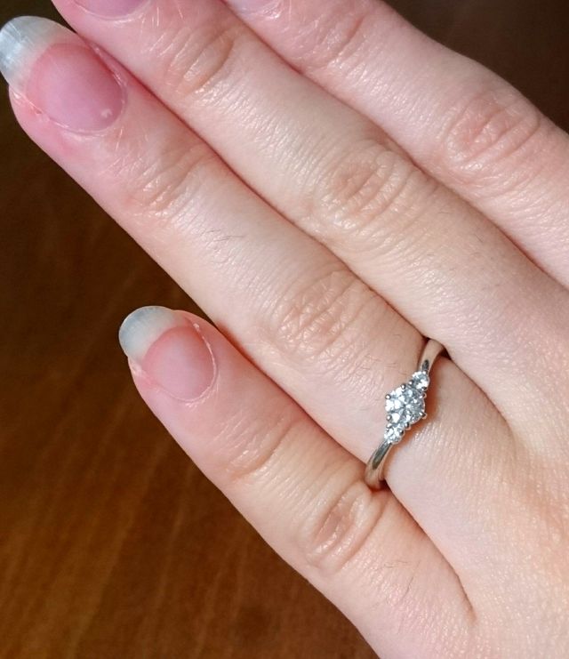 エンゲージリング メサイア