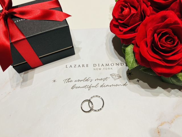 店舗のプレートをお借りして、記念撮影しました。