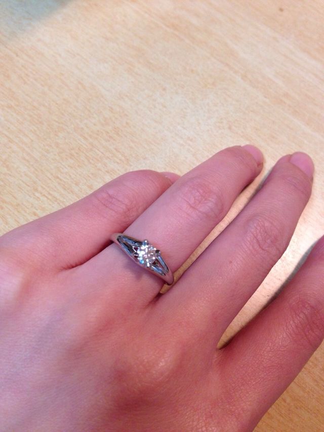 指なじみが良く気品漂う曲線が気に入っています。