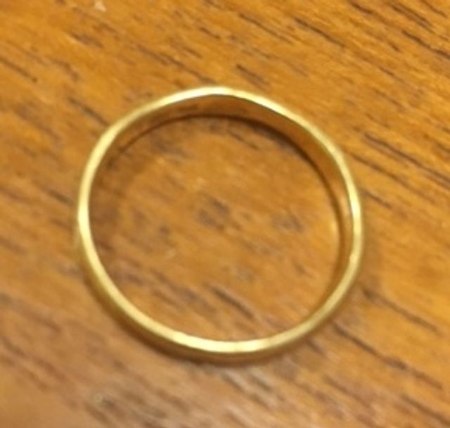 リングに日付を刻印