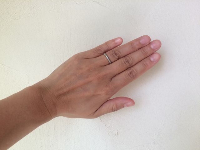 ミルグレイン　バドリング2mm  プラチナ