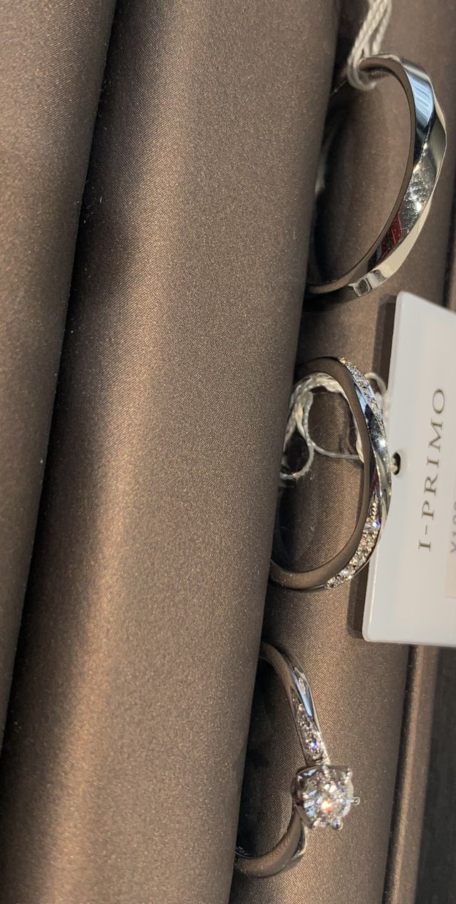 婚約指輪と結婚指輪をセットで購入しました。