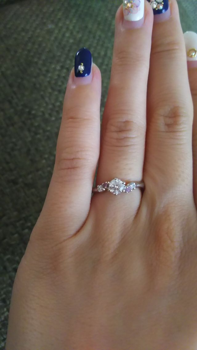 メレはピンクサファイア