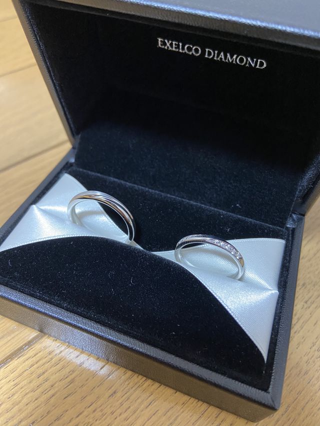 仲良く見えるようにリングを入れてもらいました。