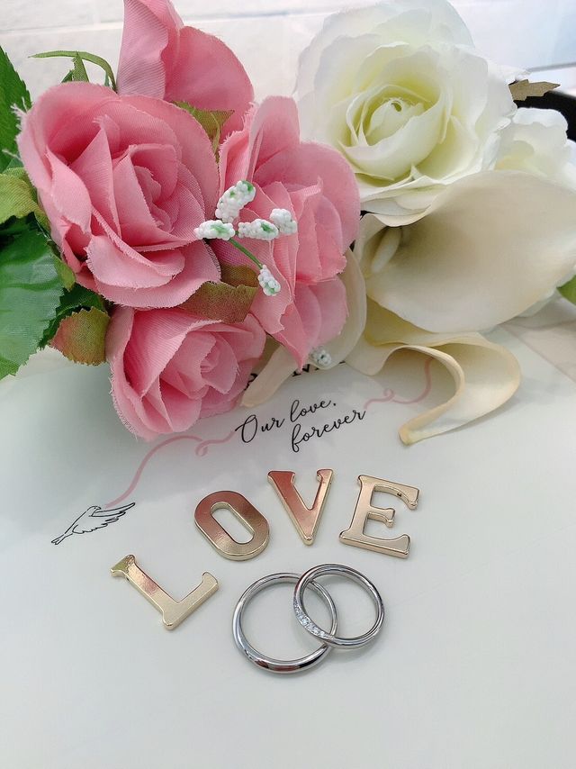 二つのリングを重ねて撮影しました。